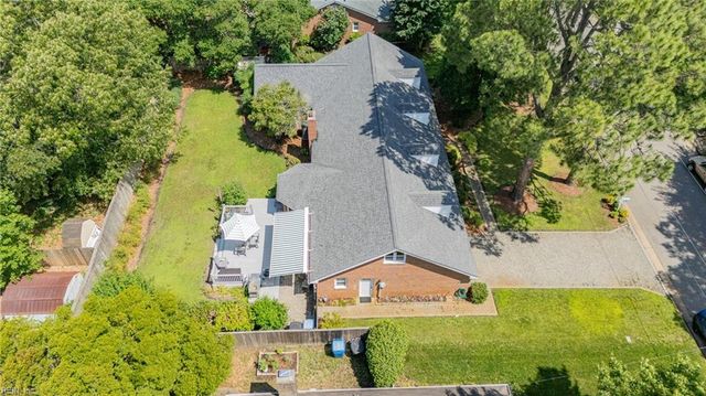 2209 W Admiral DR, Virginia Beach, VA 23451