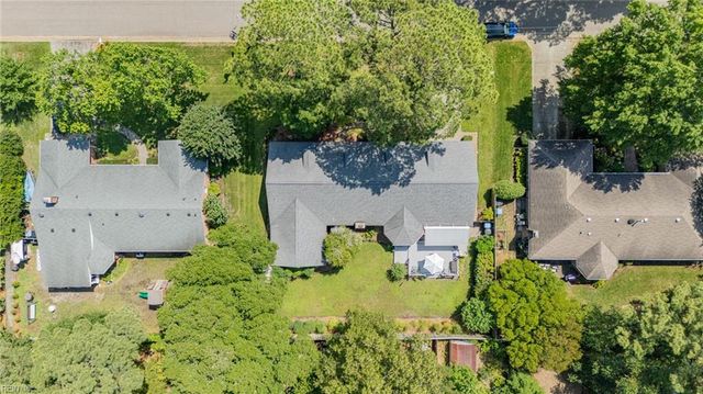 2209 W Admiral DR, Virginia Beach, VA 23451