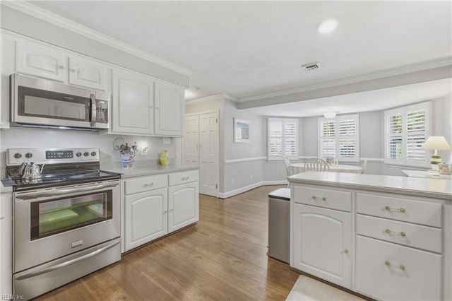 2209 W Admiral DR, Virginia Beach, VA 23451