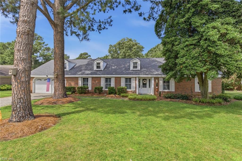 2209 W Admiral DR, Virginia Beach, VA 23451