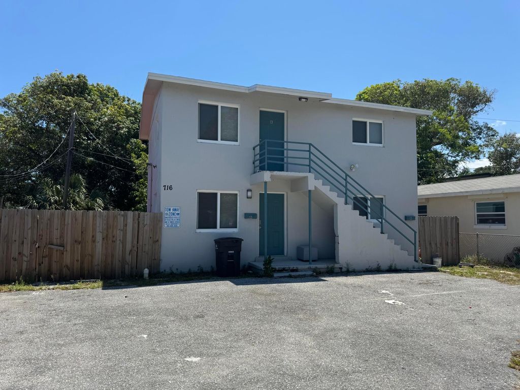 716 22nd Street B, West Palm Beach, FL 33407