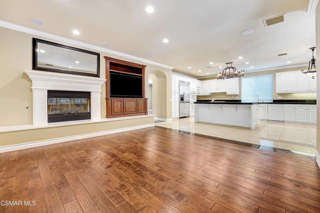 139 Sawtelle Court, Simi Valley, CA 93065