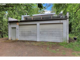 3985 E 19TH Ave, Eugene, OR 97403