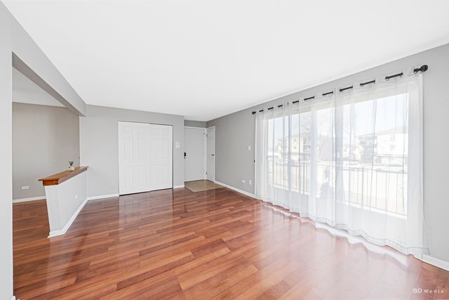 7315 W 85th Place 2A, Bridgeview, IL 60455