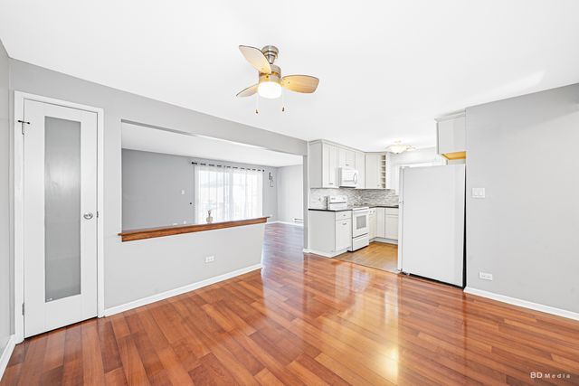 7315 W 85th Place 2A, Bridgeview, IL 60455