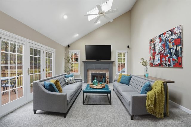 42 Trefry Lane, Stow, MA 01775