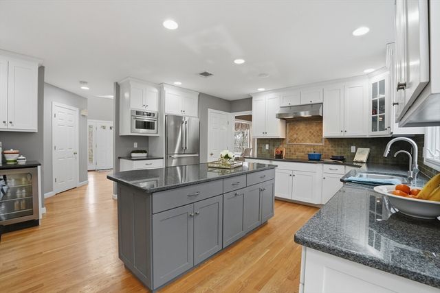 42 Trefry Lane, Stow, MA 01775