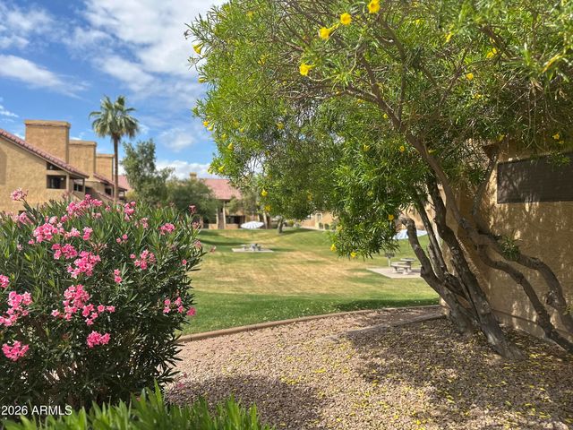 4901 S CALLE LOS CERROS Drive 279, Tempe, AZ 85282