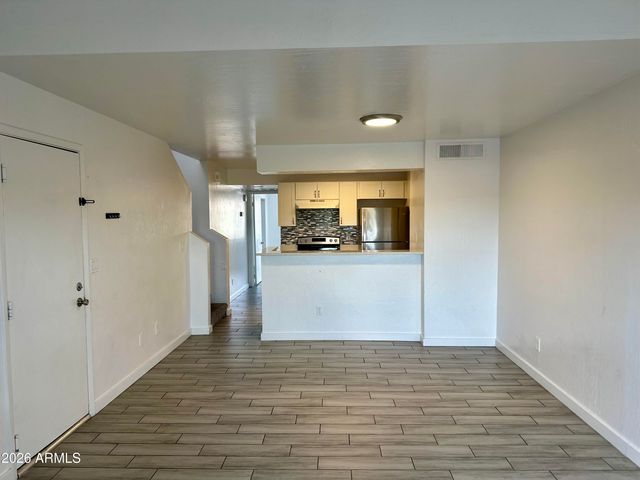 4901 S CALLE LOS CERROS Drive 279, Tempe, AZ 85282