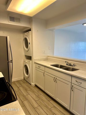 4901 S CALLE LOS CERROS Drive 279, Tempe, AZ 85282
