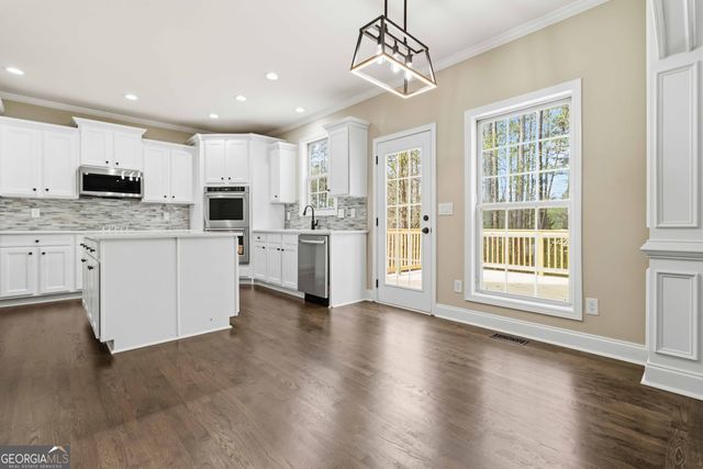 2704 Ivy Circle, Conyers, GA 30013