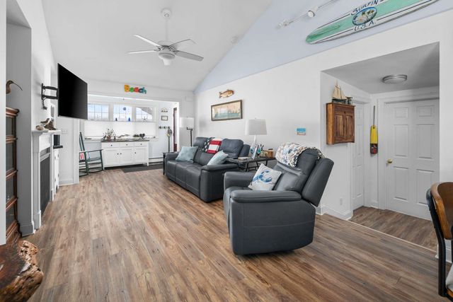 25 Skylark Lane, York, ME 03909