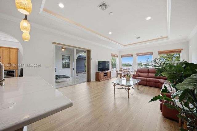 8055 NW 117th Way, Parkland, FL 33076