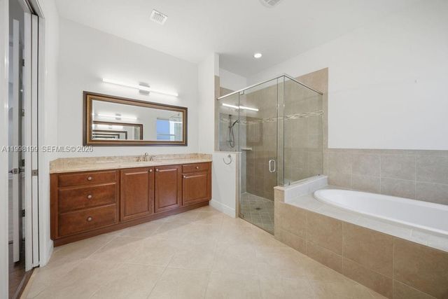 8055 NW 117th Way, Parkland, FL 33076