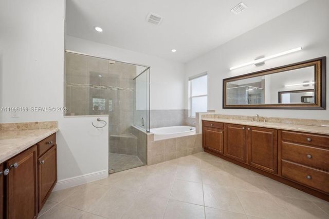 8055 NW 117th Way, Parkland, FL 33076