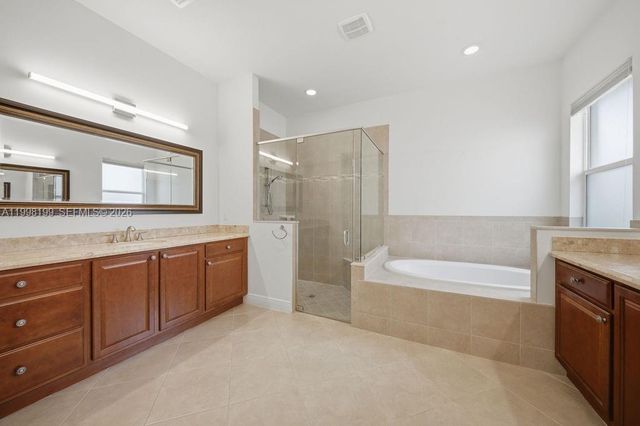 8055 NW 117th Way, Parkland, FL 33076