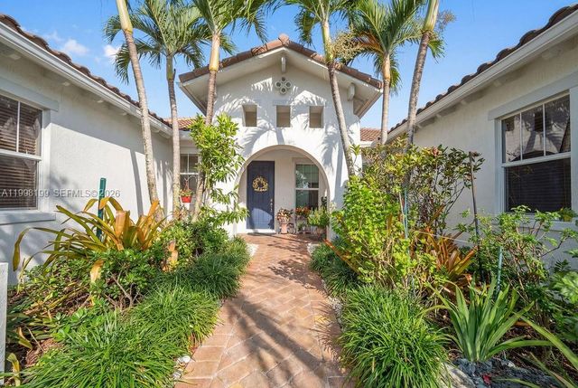 8055 NW 117th Way, Parkland, FL 33076