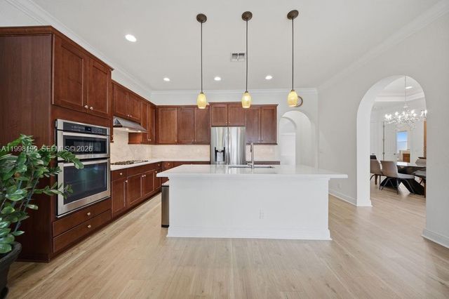 8055 NW 117th Way, Parkland, FL 33076