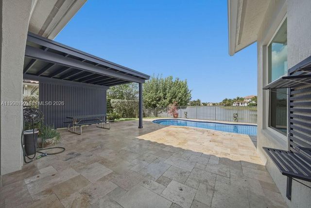 8055 NW 117th Way, Parkland, FL 33076