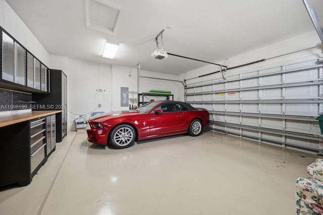 8055 NW 117th Way, Parkland, FL 33076
