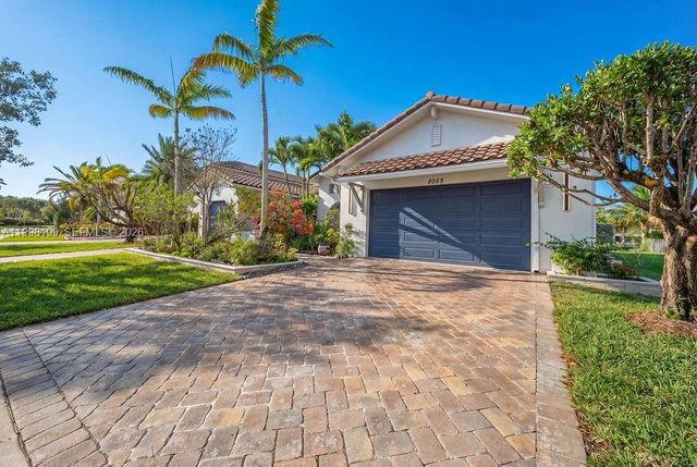 8055 NW 117th Way, Parkland, FL 33076