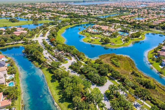 8055 NW 117th Way, Parkland, FL 33076