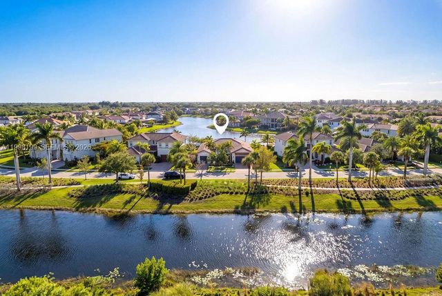 8055 NW 117th Way, Parkland, FL 33076