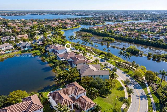 8055 NW 117th Way, Parkland, FL 33076
