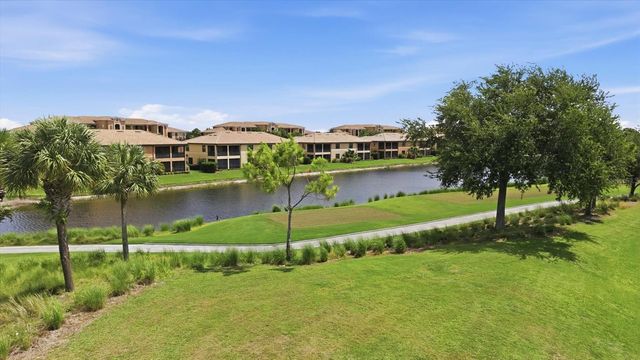 6540 WILLOWSHIRE WAY, Bradenton, FL 34212