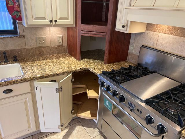 7115 GAINSBOROUGH Road, Amarillo, TX 79106