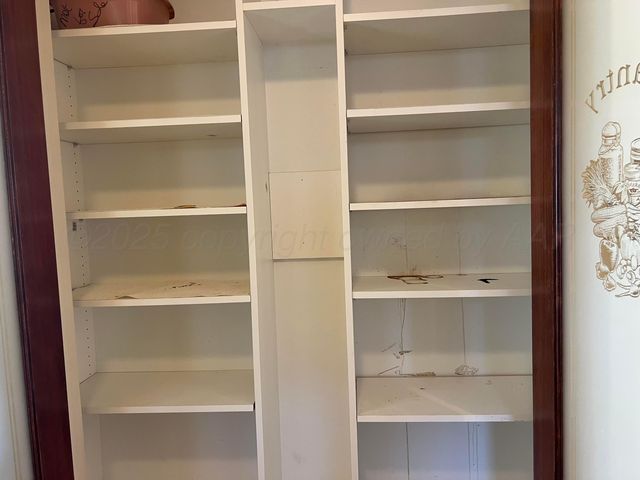 7115 GAINSBOROUGH Road, Amarillo, TX 79106