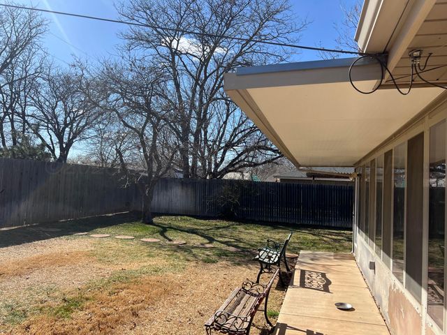 7115 GAINSBOROUGH Road, Amarillo, TX 79106