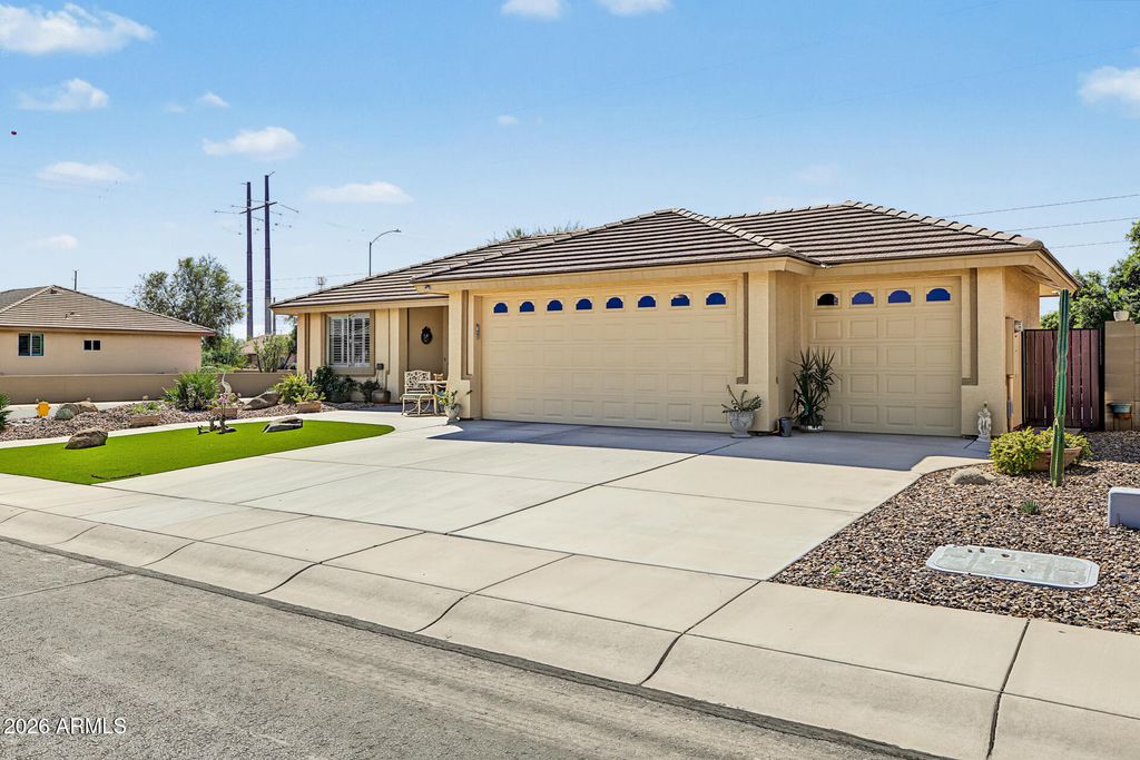 3018 S LINDENWOOD --, Mesa, AZ 85212 — photo 2