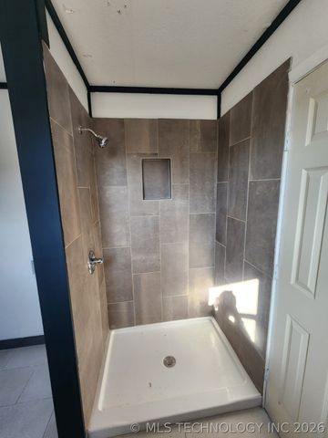 400 W Tulsa Avenue SE, Spavinaw, OK 74366