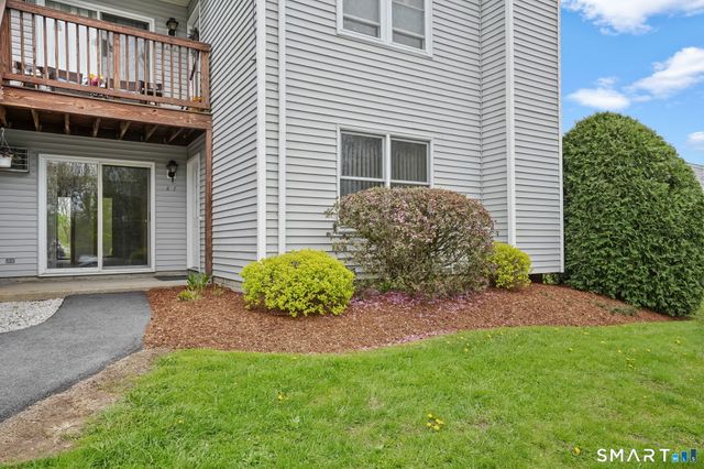 87 Valley Drive 87, New Milford, CT 06776