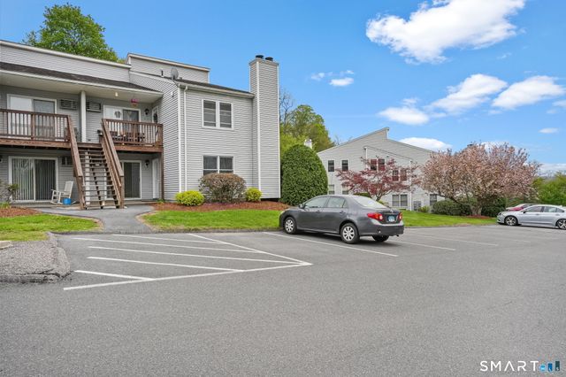87 Valley Drive 87, New Milford, CT 06776