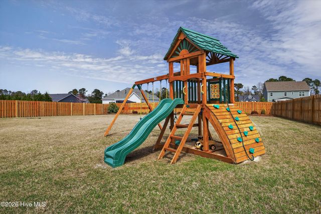 6923 Campbells Ridge Drive SE, Leland, NC 28451