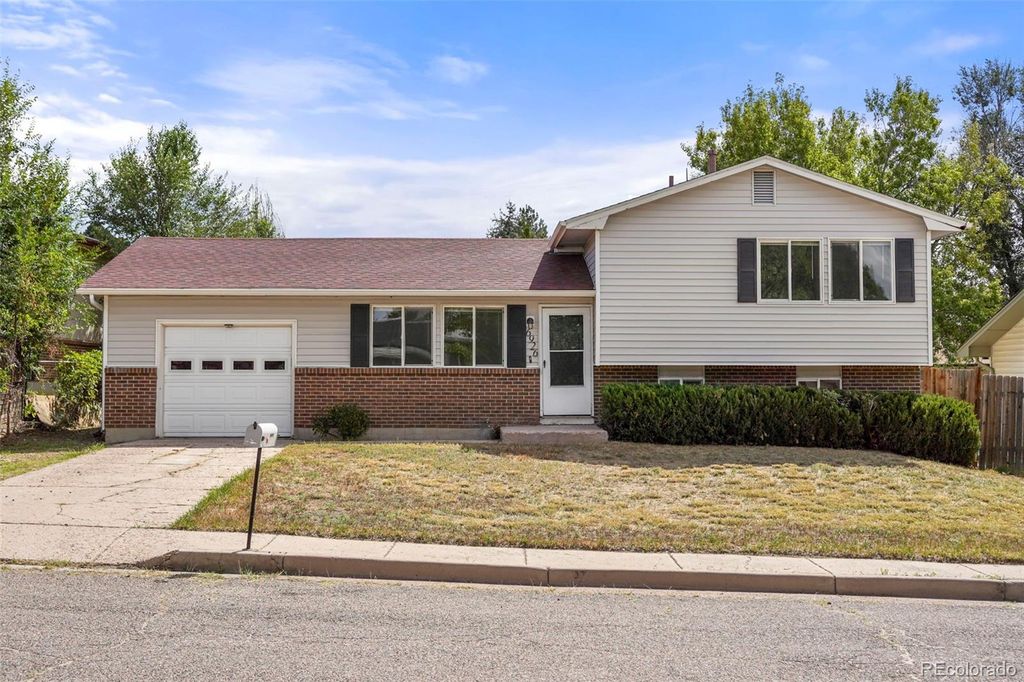 6926 Millbrook Circle, Colorado Springs, CO 80817