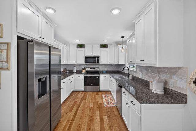 104 Echo Valley Dr, Cookeville, TN 38501