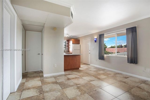 1020 SW 7th St 9, Miami, FL 33130