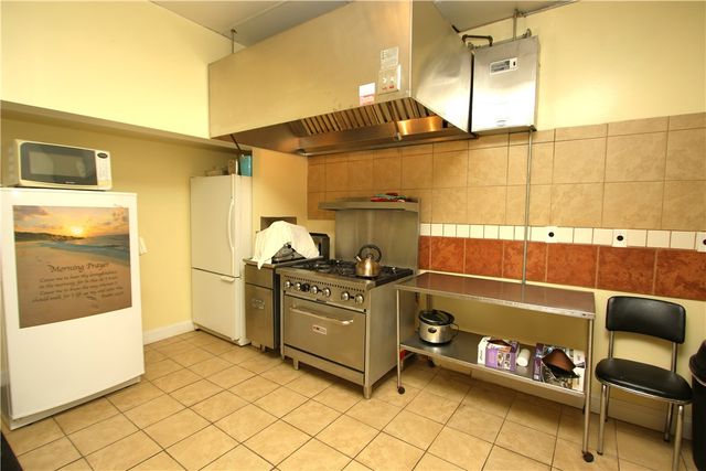 700 E Main Street, Monongahela, PA 15063