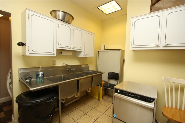 700 E Main Street, Monongahela, PA 15063