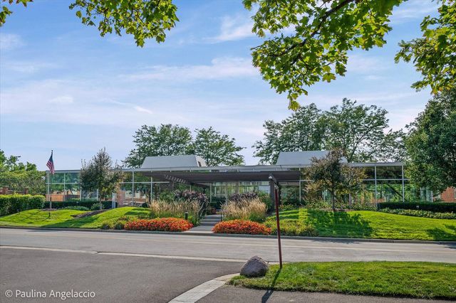 412 Kelburn Road 212, Deerfield, IL 60015