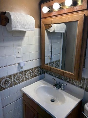 4510 S La Crosse Avenue, Chicago, IL 60638