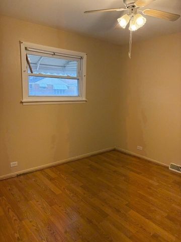 4510 S La Crosse Avenue, Chicago, IL 60638