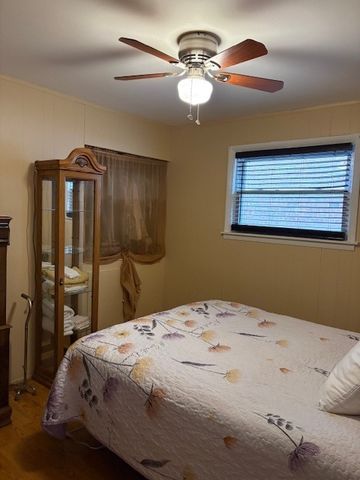 4510 S La Crosse Avenue, Chicago, IL 60638