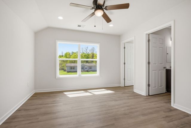 505 E 17th Street, Columbia, TN 38401
