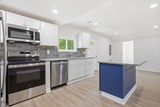 505 E 17th Street, Columbia, TN 38401