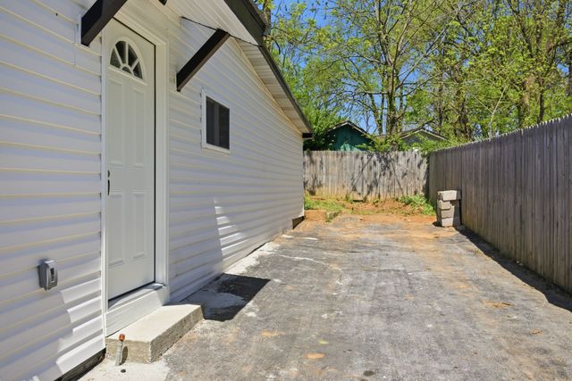 505 E 17th Street, Columbia, TN 38401