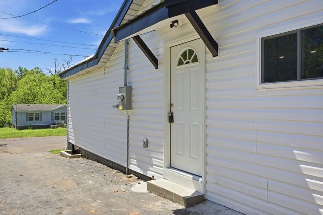 505 E 17th Street, Columbia, TN 38401